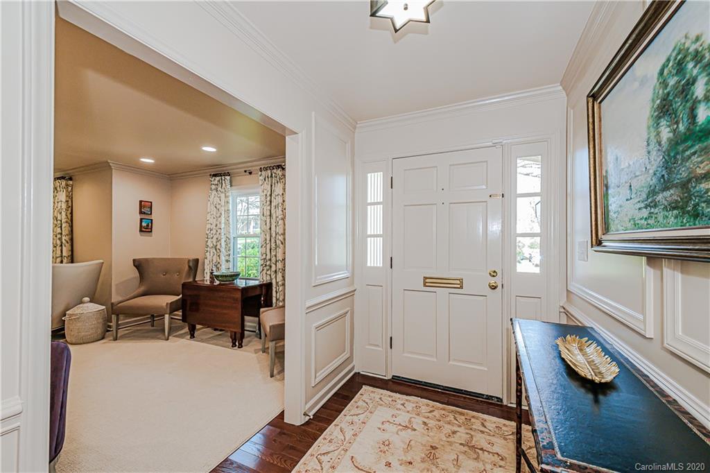 238 Scofield Road Charlotte, NC 28209 - Photo 4 of 37 Gallery Image 4