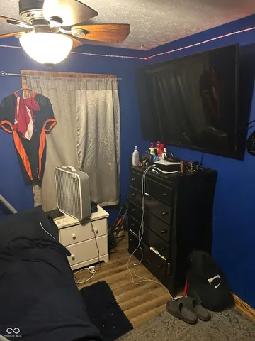 $175,000 | 151 Schaefer Drive, Hope, IN 47246