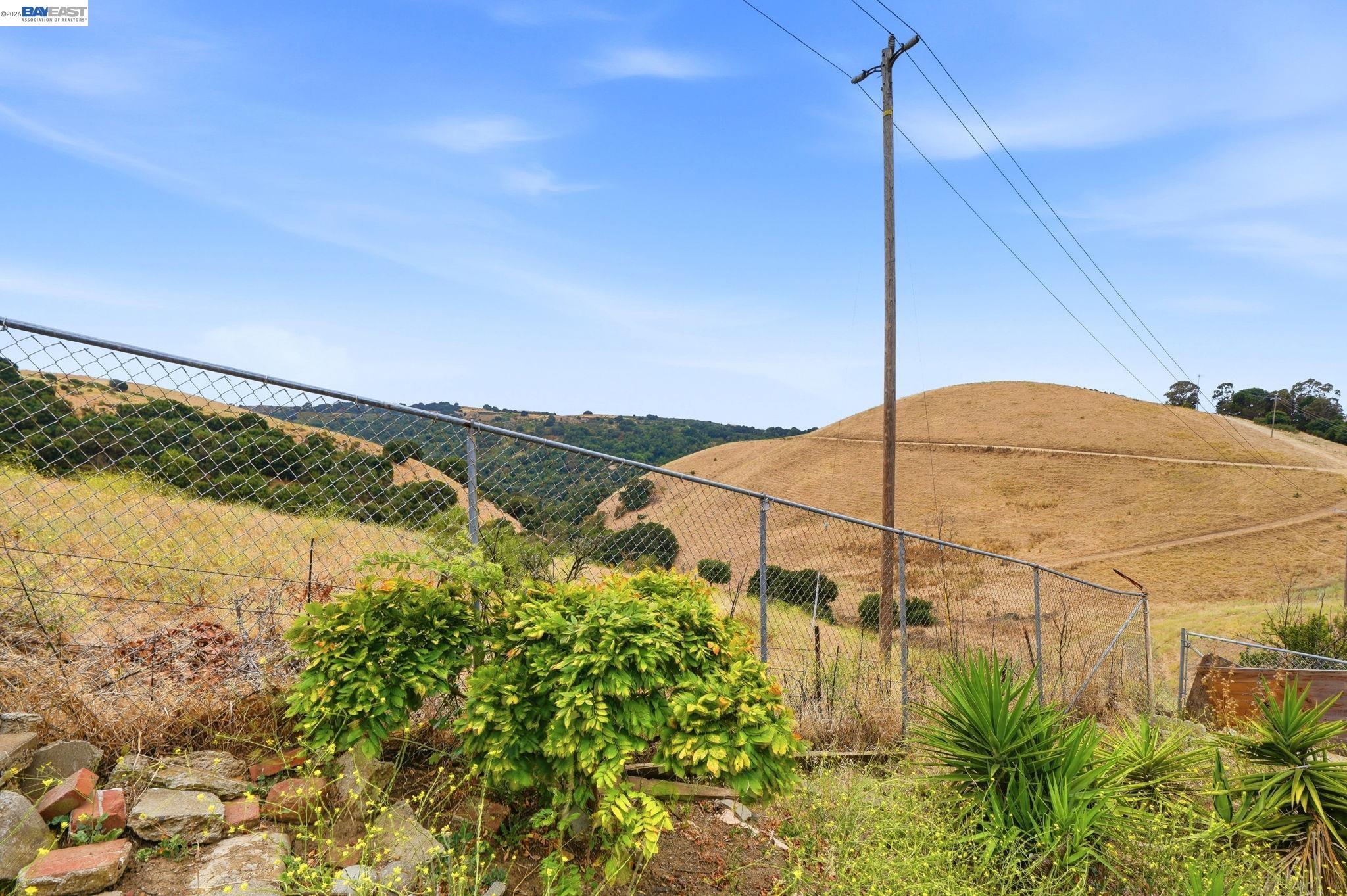 92 Welle Road Crockett, CA 94525 - Photo 41 of 54