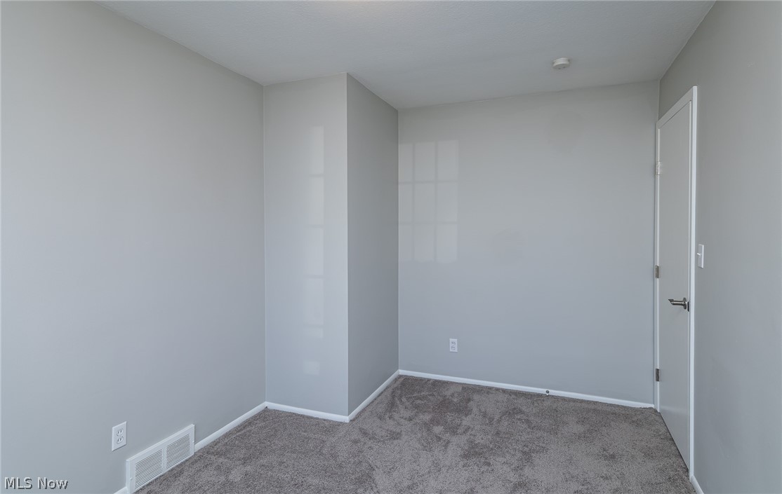 8285 Reed Avenue Garfield Heights, OH 44125 - Photo 18 of 30