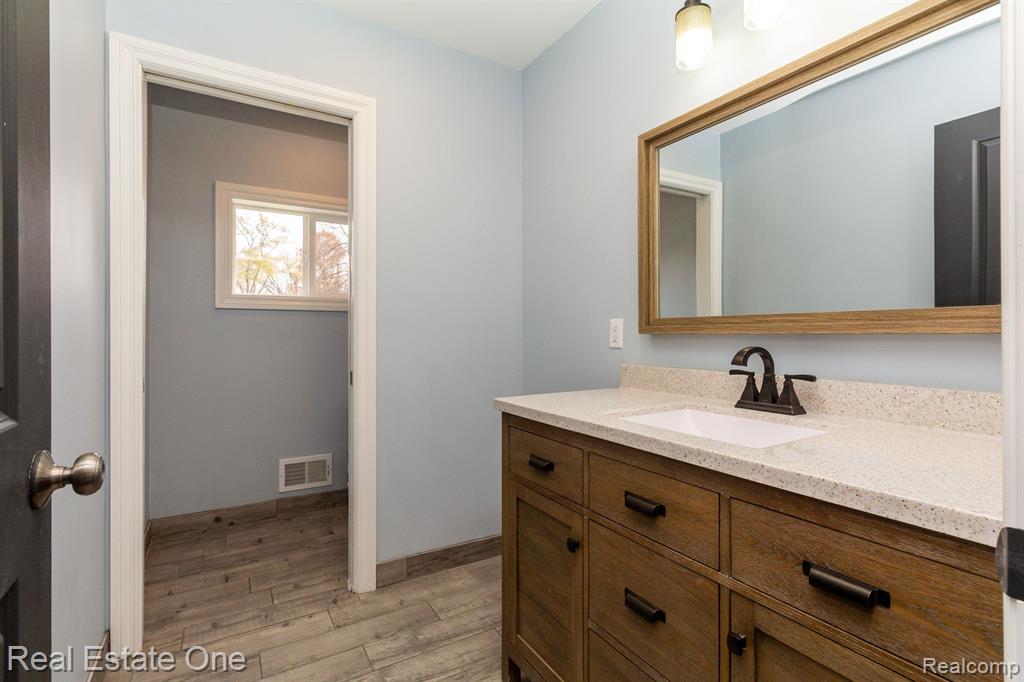33625 Mulvey Road Fraser, MI 48026 - Photo 14 of 54 Gallery Image 14