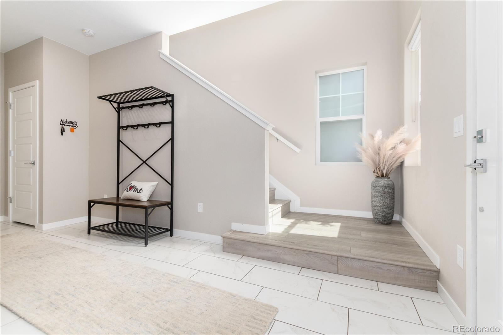 8945 Ramblestone Street Highlands Ranch, CO 80129 - Photo 7 of 50