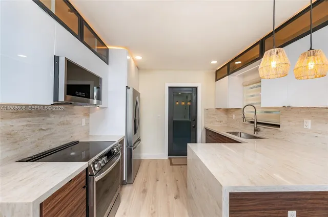 $950,000 | 625 Miller Drive, Miami Springs, FL 33166