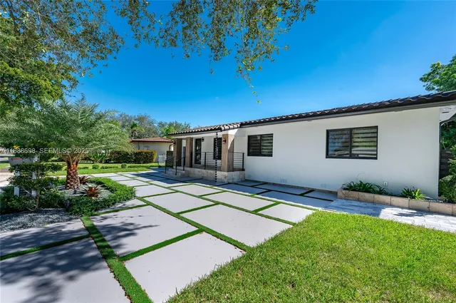 $950,000 | 625 Miller Drive, Miami Springs, FL 33166