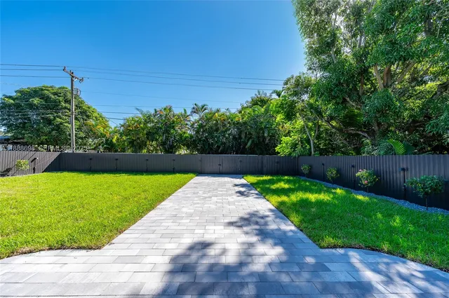 $950,000 | 625 Miller Drive, Miami Springs, FL 33166