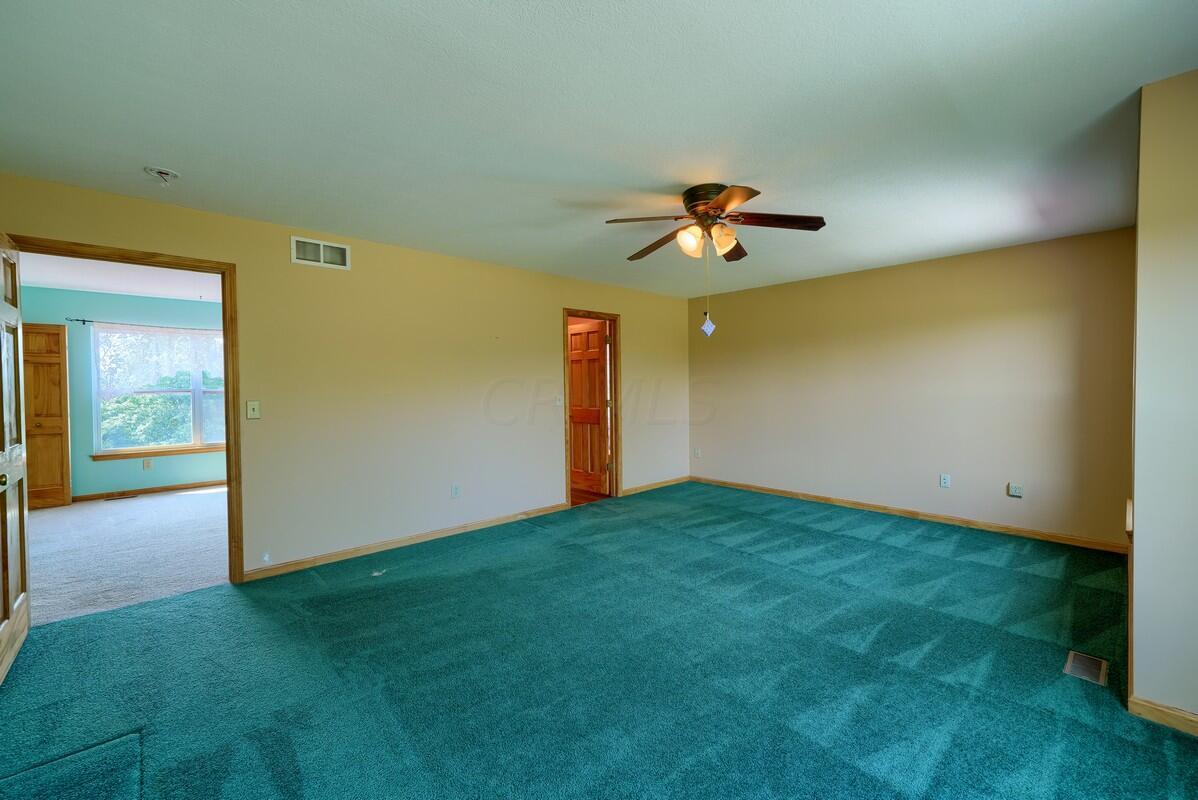 6945 Beaver Run Road Southwest Pataskala, OH 43062 - Photo 32 of 49