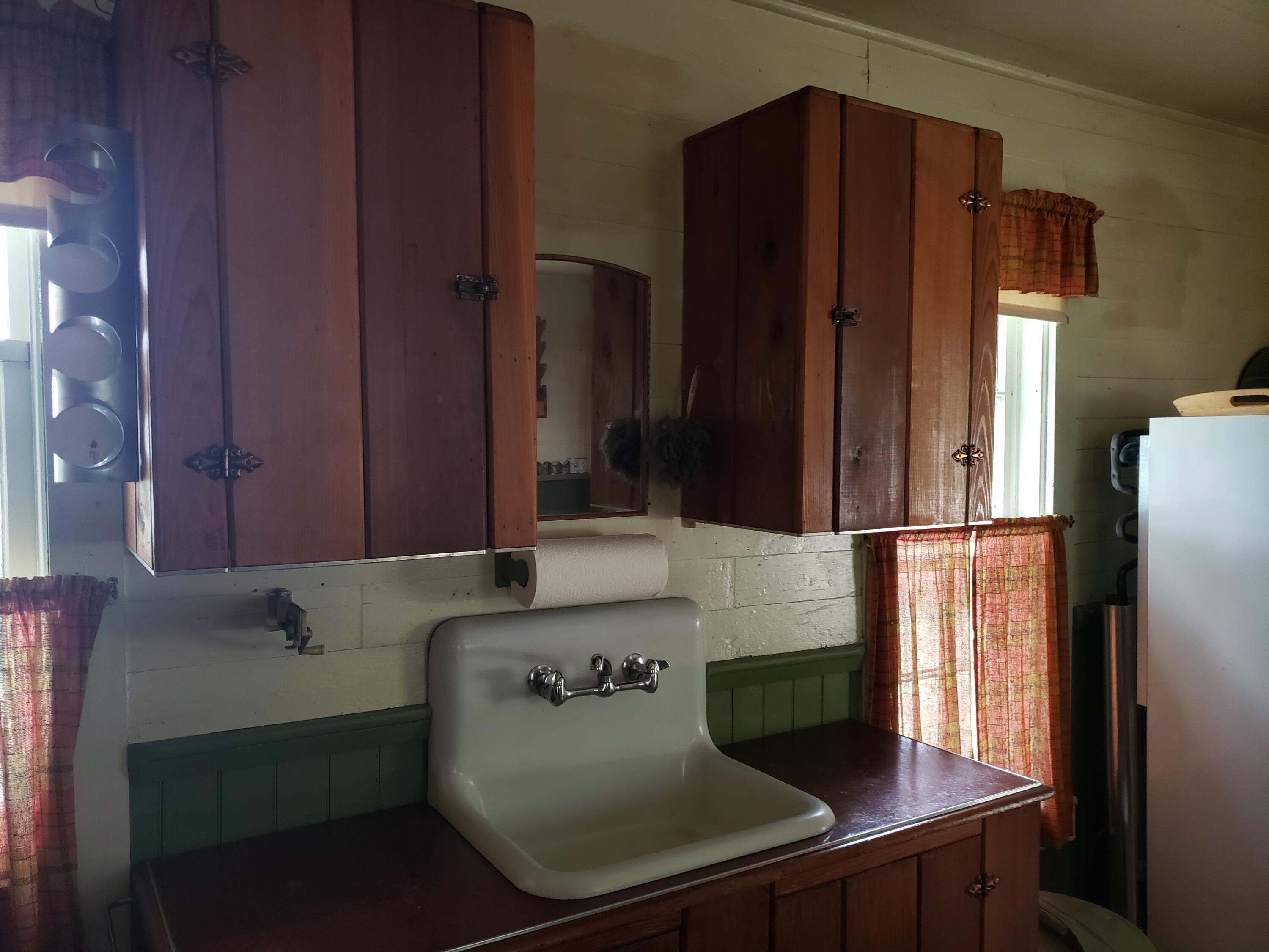 10476 Forester Road Roscommon, MI 48653 - Photo 6 of 17 Gallery Image 6