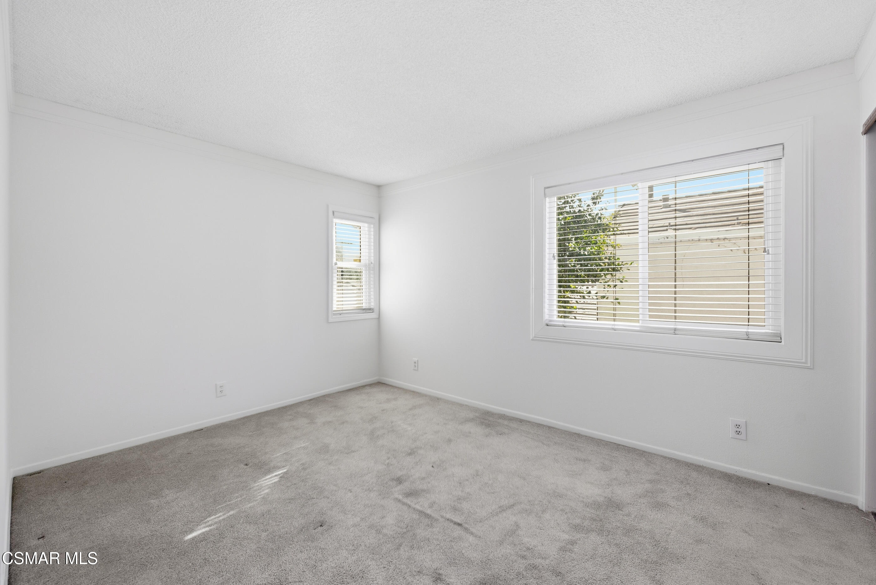 1425 Clayton Way Simi Valley, CA 93065 - Photo 14 of 27 1425 Clayton Way Simi Valley-16