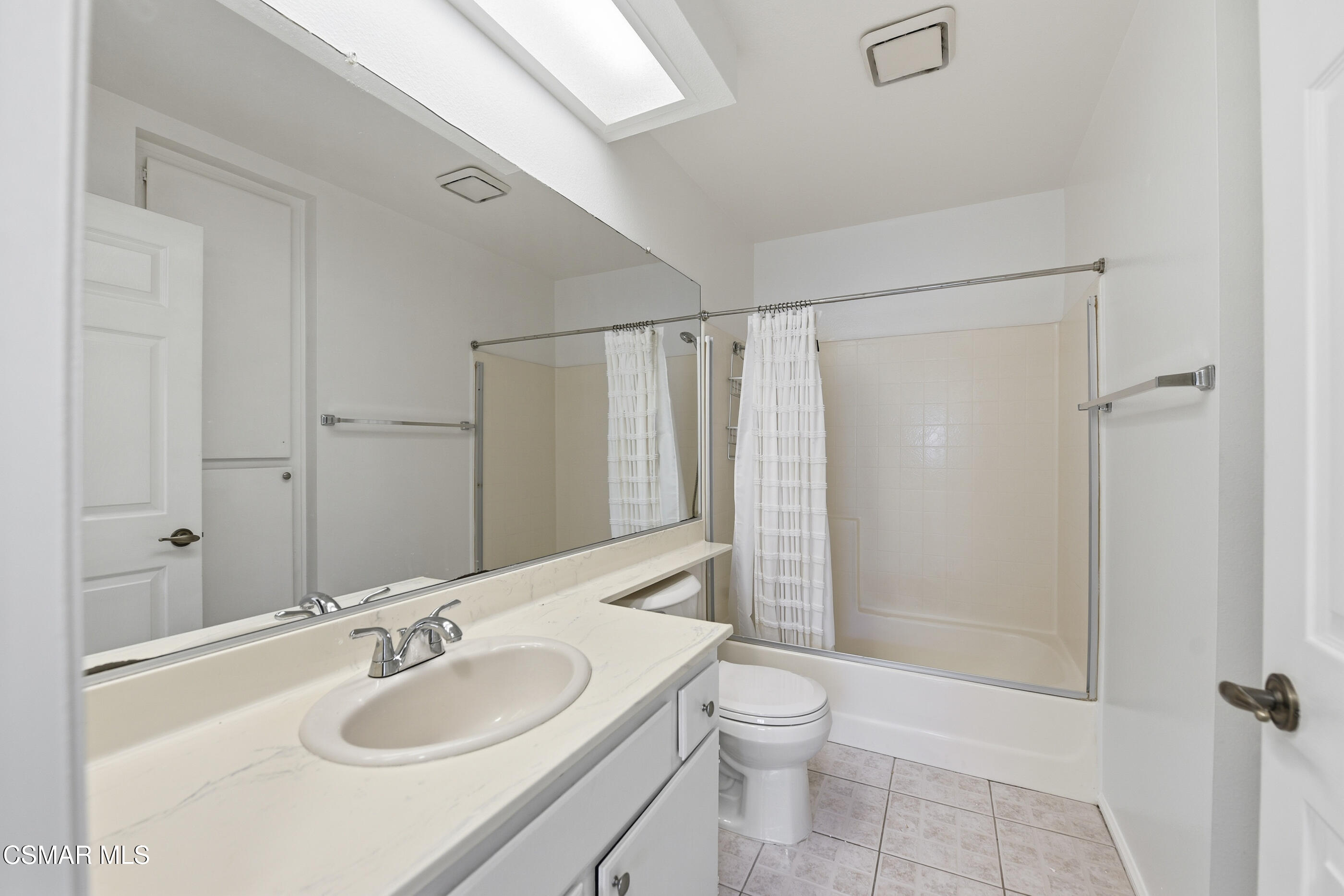 1425 Clayton Way Simi Valley, CA 93065 - Photo 15 of 27 1425 Clayton Way Simi Valley-15