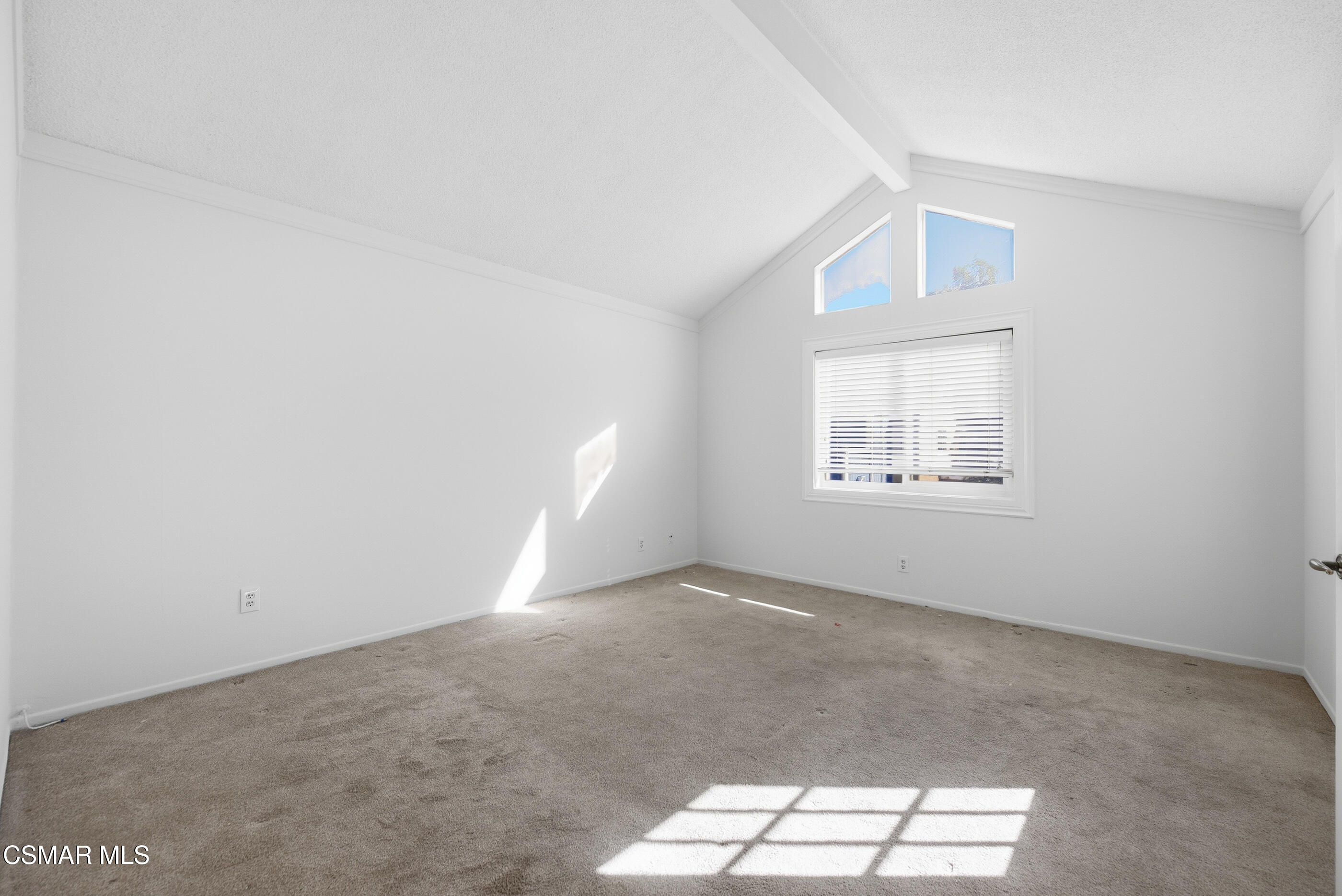 1425 Clayton Way Simi Valley, CA 93065 - Photo 16 of 27 1425 Clayton Way Simi Valley-17