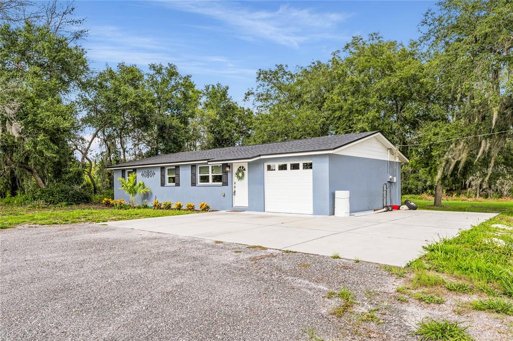 749 State Rte 415 Osteen, FL 32764 - Photo 37 of 42