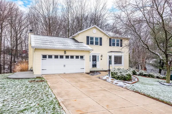 $363,000 | 3260 Forest Overlook Drive, Independence, OH 44131