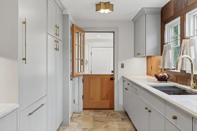 $1,795,000 | 3 Long Cove Road, York, ME 03909