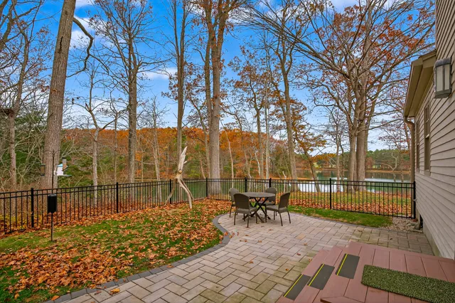 $1,795,000 | 3 Long Cove Road, York, ME 03909