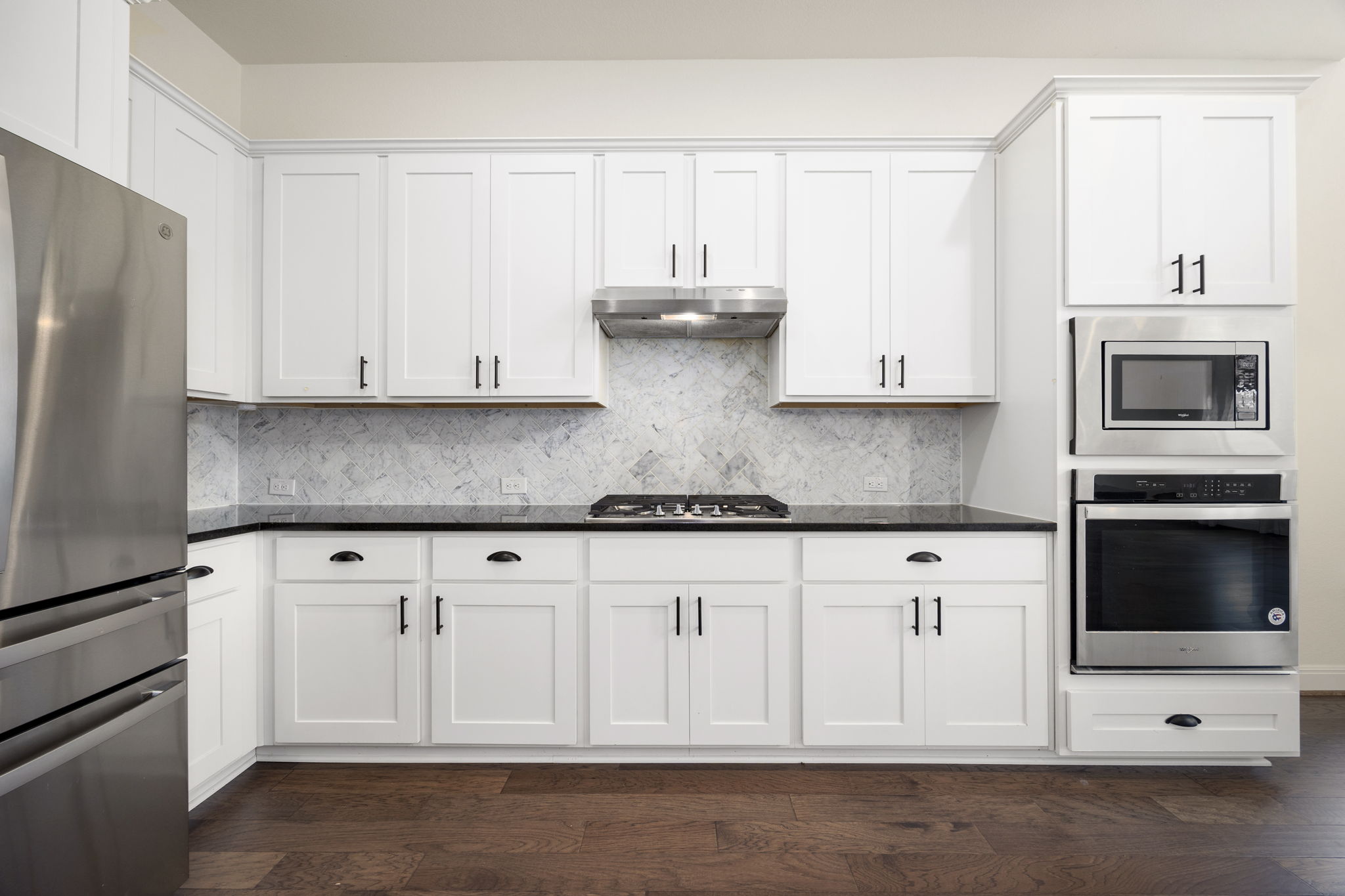 1098 Cherrystone Loop Buda, TX 78610 - Photo 7 of 37