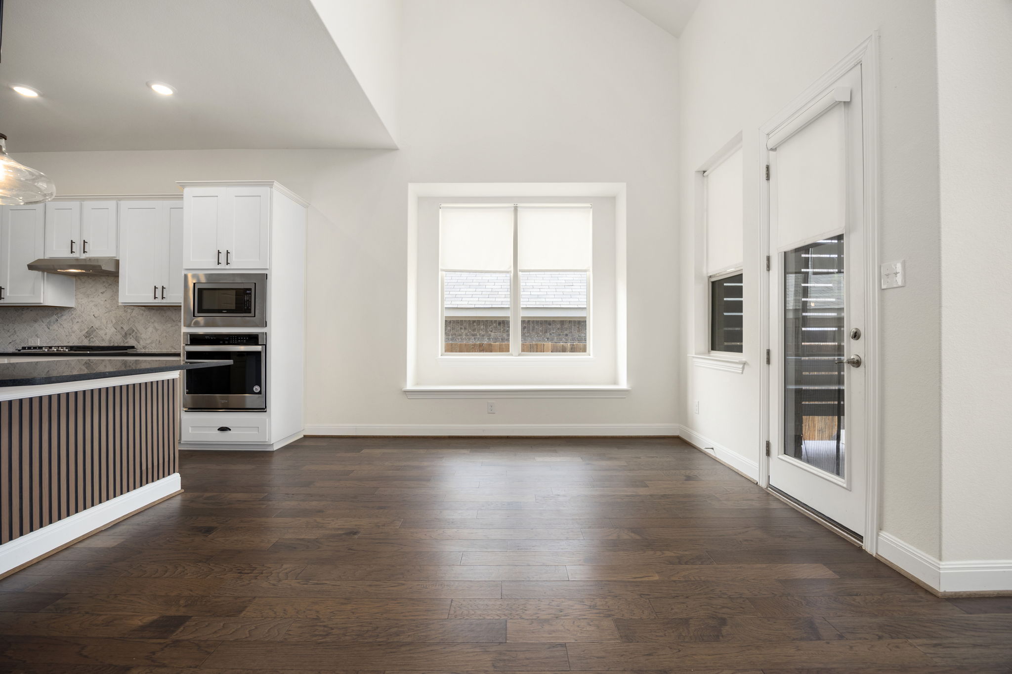 1098 Cherrystone Loop Buda, TX 78610 - Photo 10 of 37