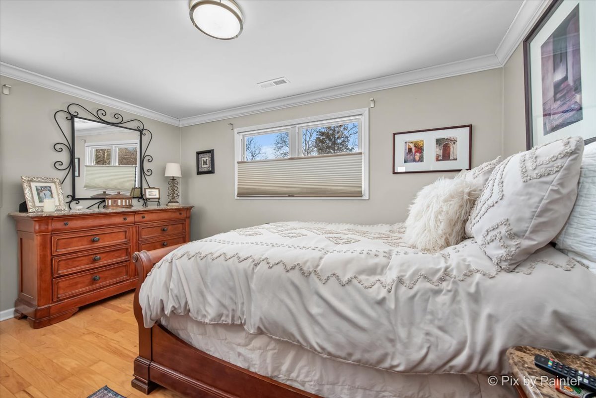 3712 Jay Lane Rolling Meadows, IL 60008 - Photo 10 of 25