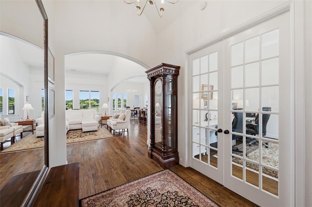 318 Arapahoe Ridge Weatherford, TX 76087 - Photo 5 of 40 Foyer