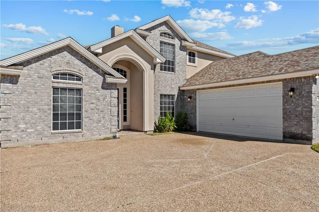 $419,500 | 6530 Picante Drive, Corpus Christi, TX 78414