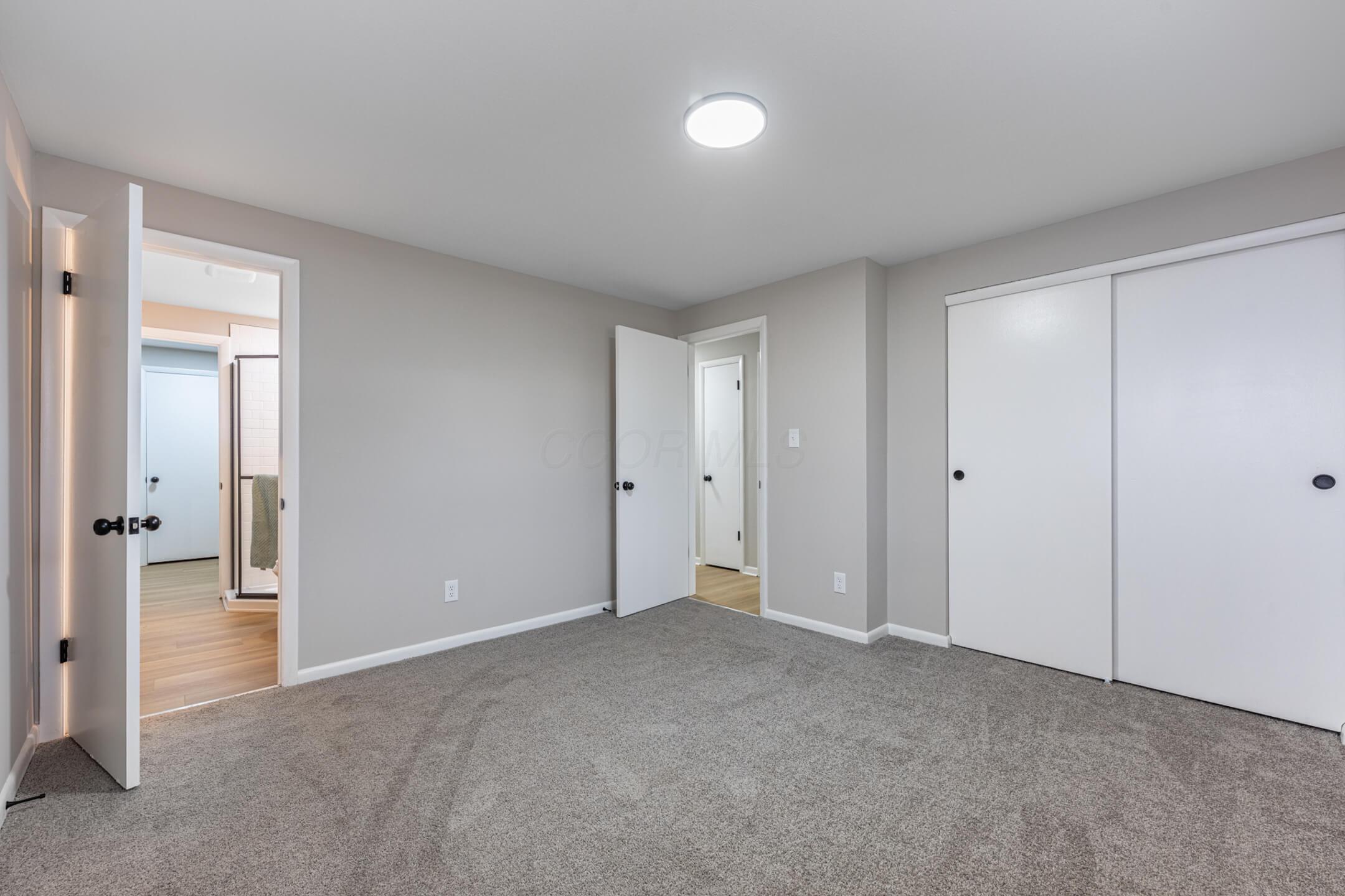958 Torrence Drive Springfield, OH 45503 - Photo 23 of 35 958 Torrence-24