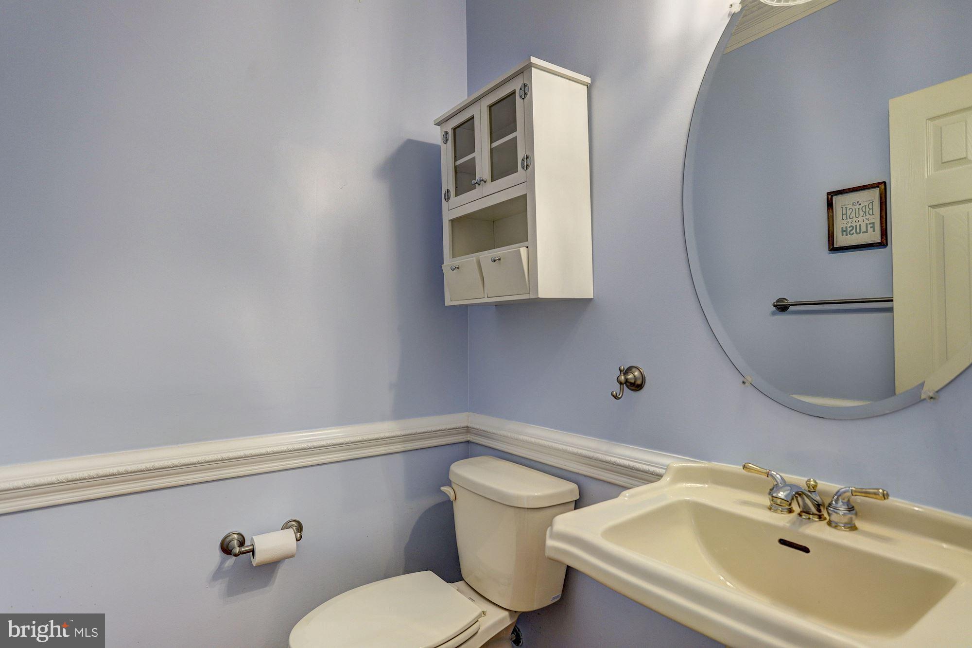 5057 Leasdale Road Baltimore, MD 21237 - Photo 25 of 42 Powder Room