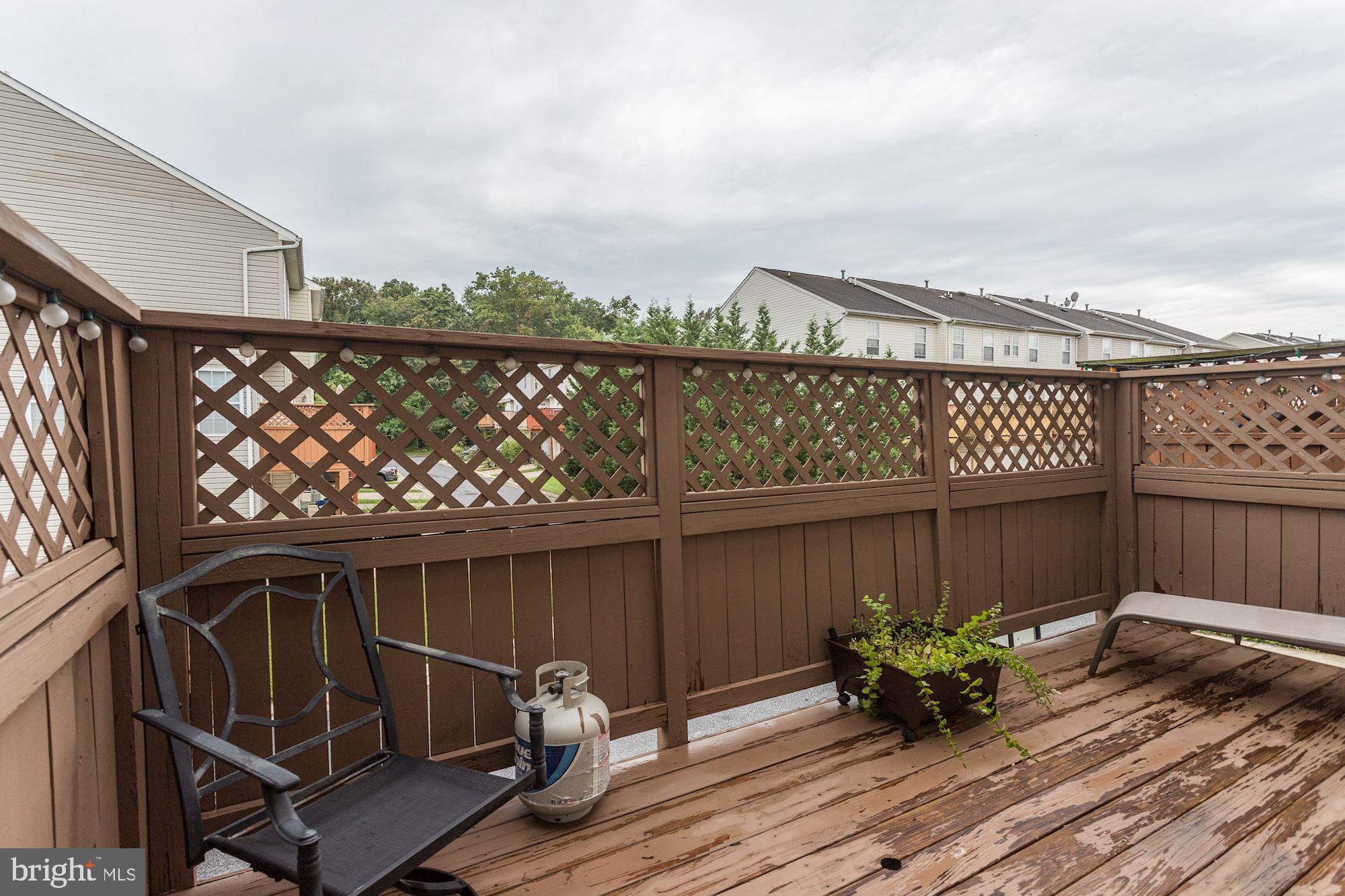 5057 Leasdale Road Baltimore, MD 21237 - Photo 34 of 42 Deck