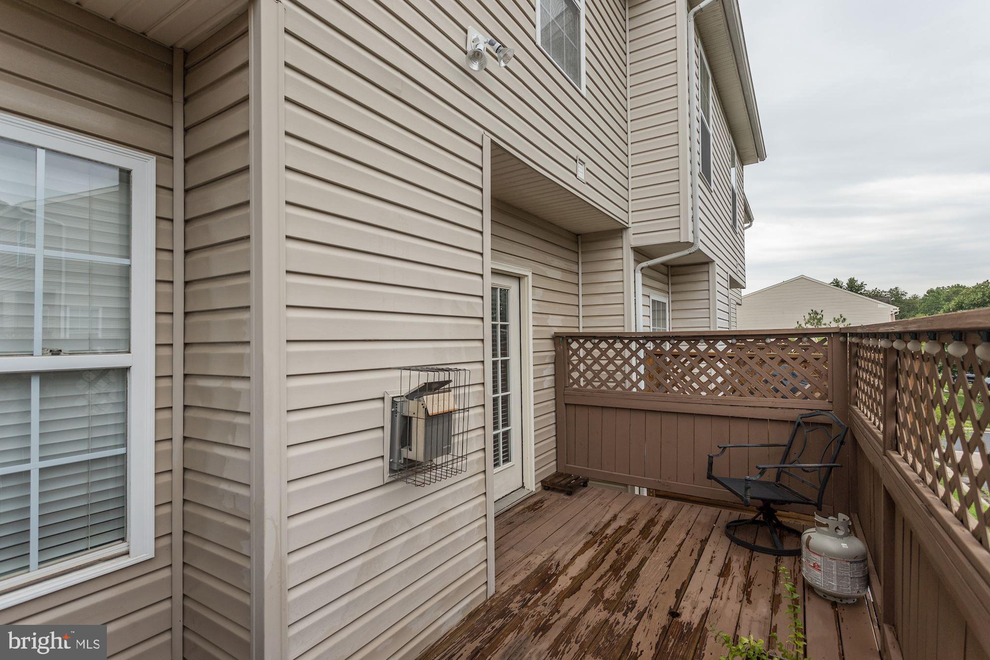5057 Leasdale Road Baltimore, MD 21237 - Photo 35 of 42 Deck