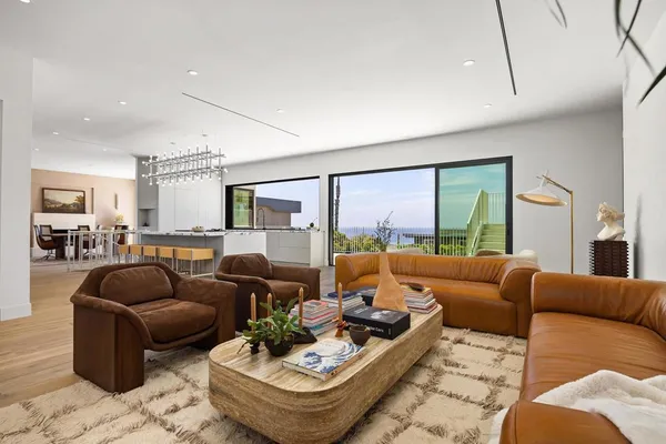 $9,950,000 | 1506 Summit Avenue, Cardiff-by-the-Sea, CA 92007