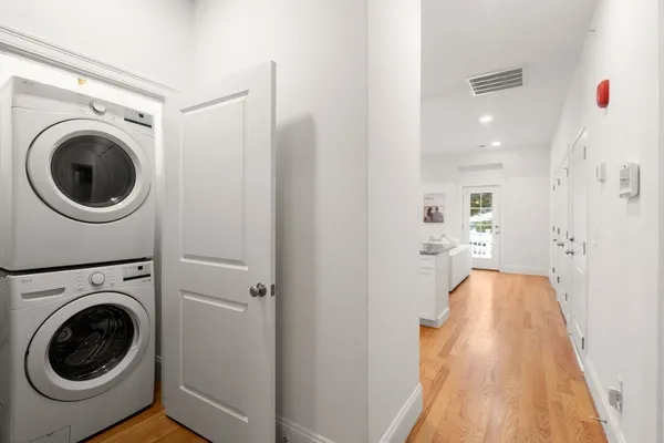 $4,200 | 68 Chestnut Street, Unit 6, Newton, MA 02465