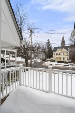 $4,200 | 68 Chestnut Street, Unit 6, Newton, MA 02465