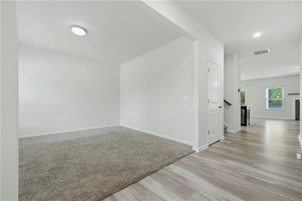 1900 Azure Grove Court Marietta, GA 30008 - Photo 3 of 32