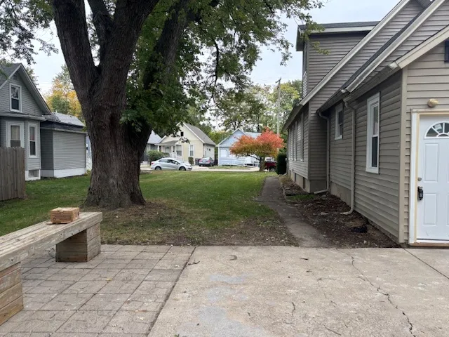 $324,900 | 456 Franklin Boulevard, Elgin, IL 60120