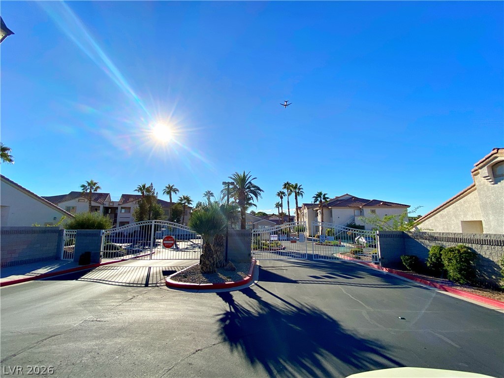 855 North Stephanie Street, Unit 2722 Henderson, NV 89014 - Photo 22 of 27