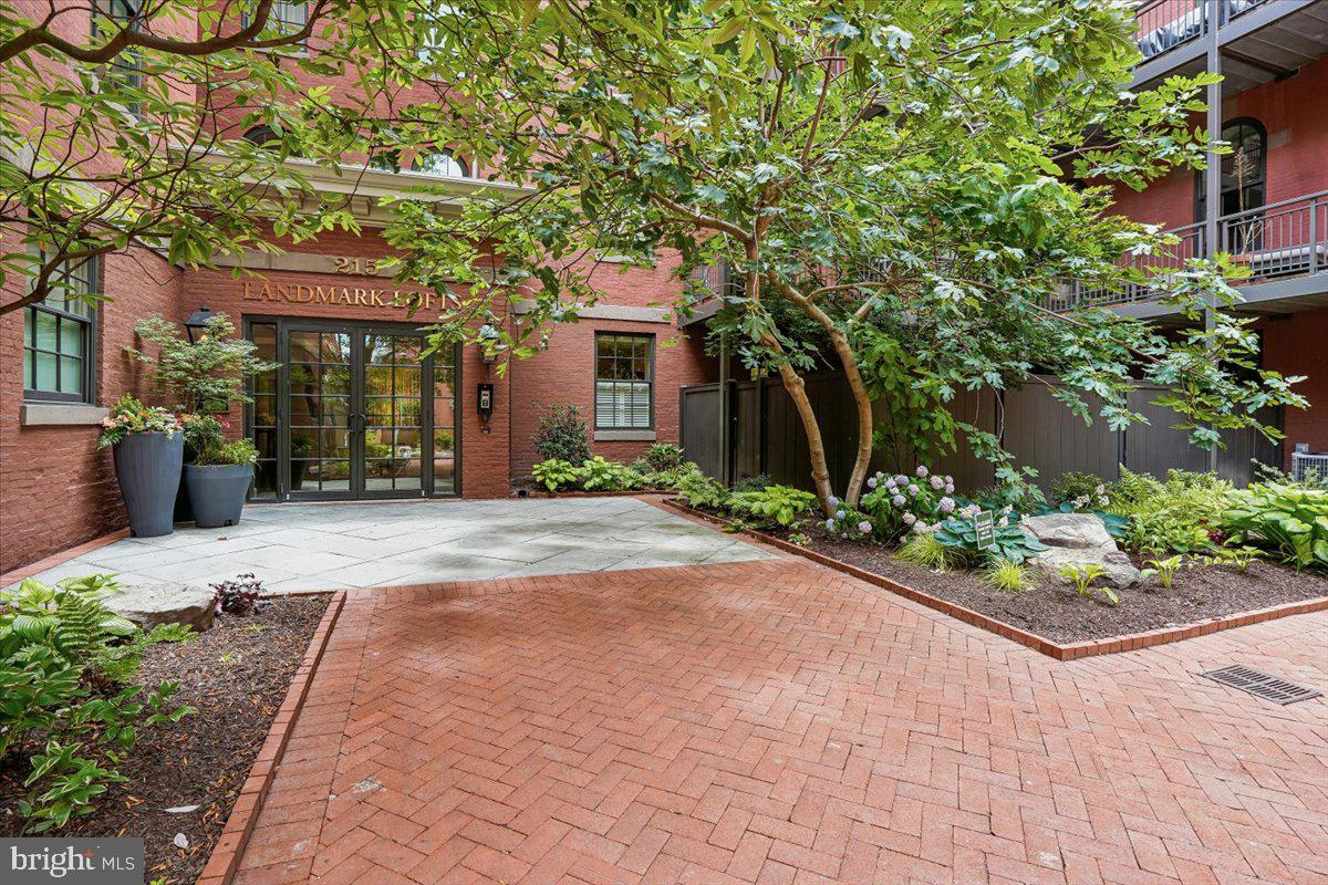 215 I Street Northeast, Unit 103 Washington, DC 20002 - Photo 18 of 31