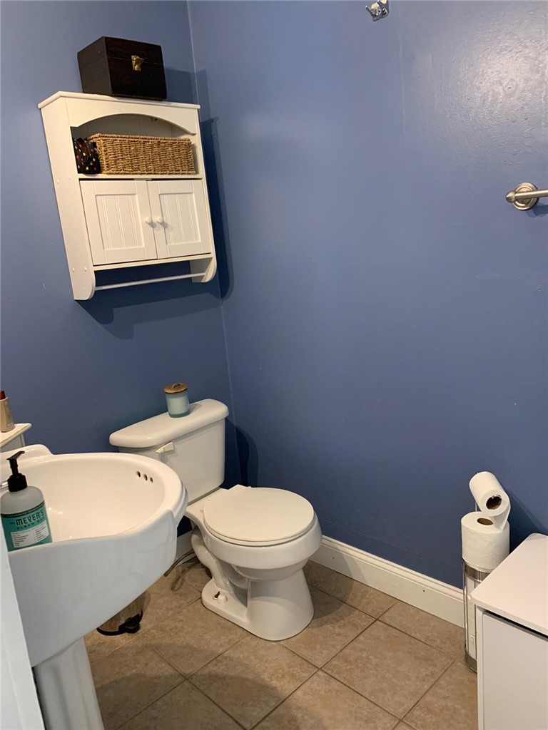 188-190 Charlotte Street, Unit 188 Rochester, NY 14607 - Photo 35 of 46 188 Up Bathroom