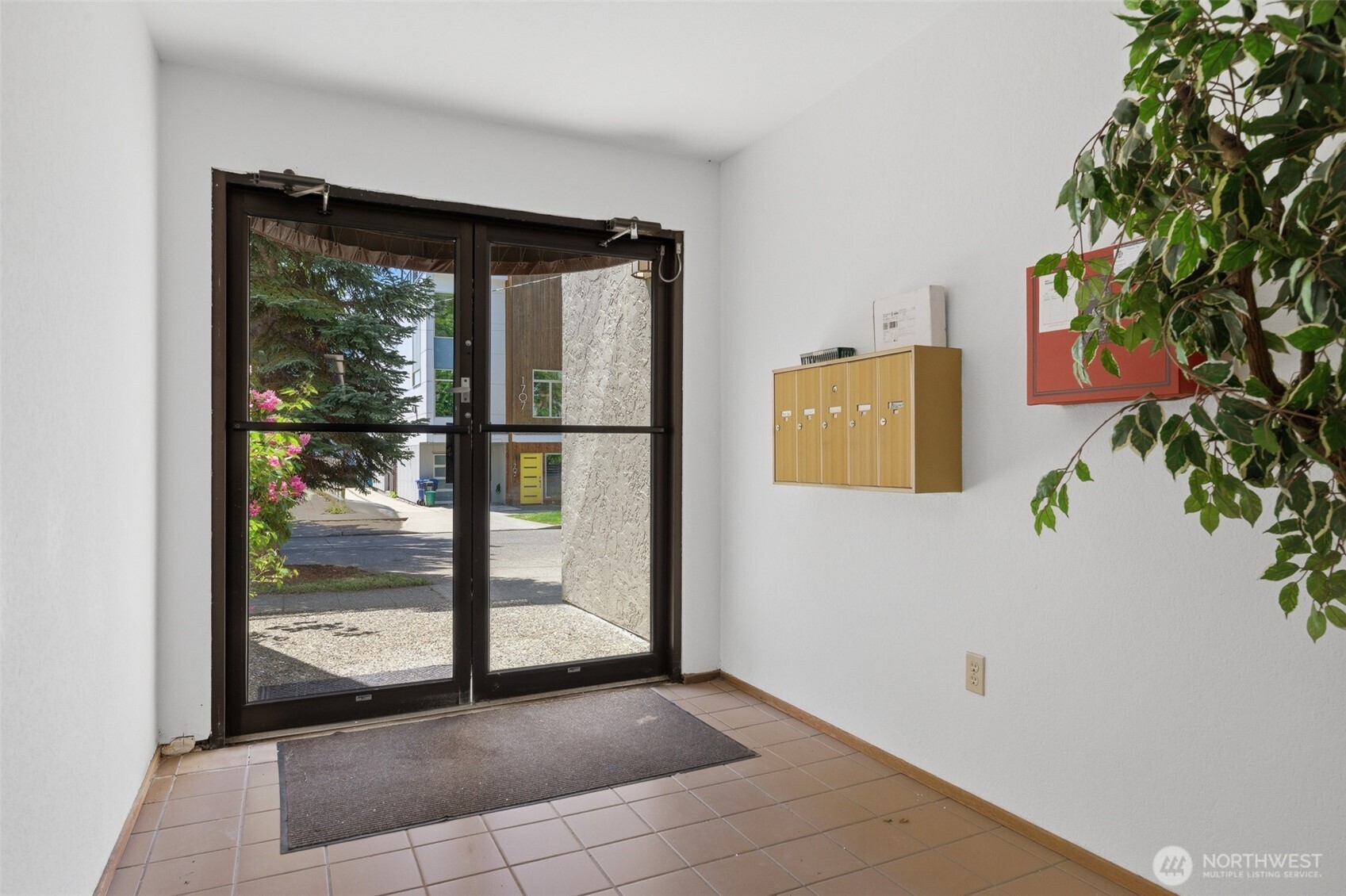 1700 Northwest 64th Street Seattle, WA 98107 - Photo 6 of 17
