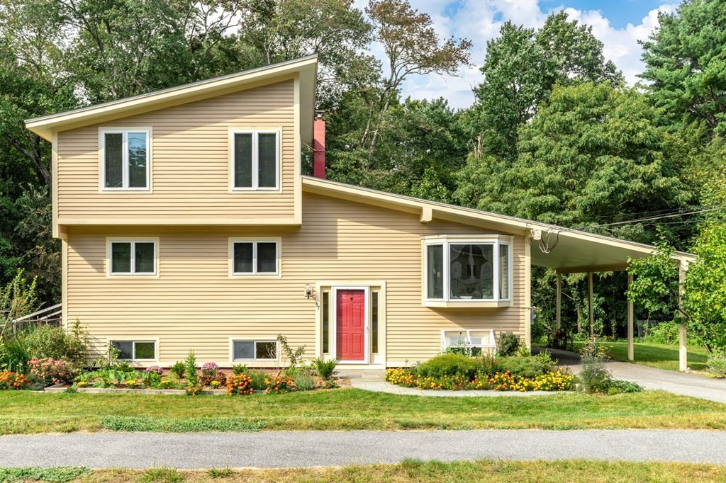 97 Minot Road Concord, MA 01742 - Photo 1 of 25 Gallery Image 1