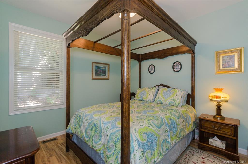 3117 Cove Loop Road, Unit 5 Hendersonville, NC 28739 - Photo 17 of 25 Gallery Image 17