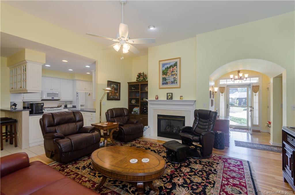 3117 Cove Loop Road, Unit 5 Hendersonville, NC 28739 - Photo 4 of 25 Gallery Image 4