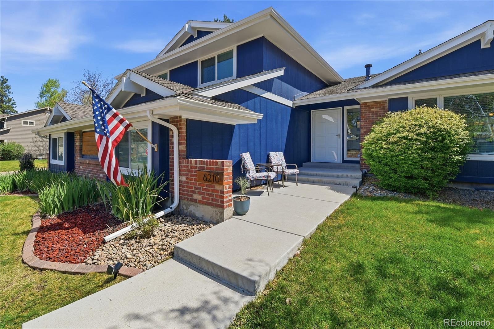 6210 South Grape Court Centennial, CO 80121 - Photo 2 of 50