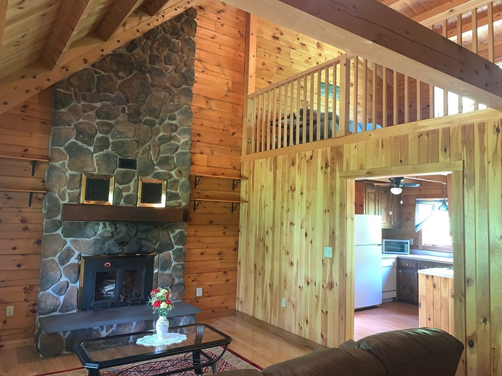 707 East Washington Road Hillsborough, NH 03244 - Photo 9 of 41 Gallery Image 9