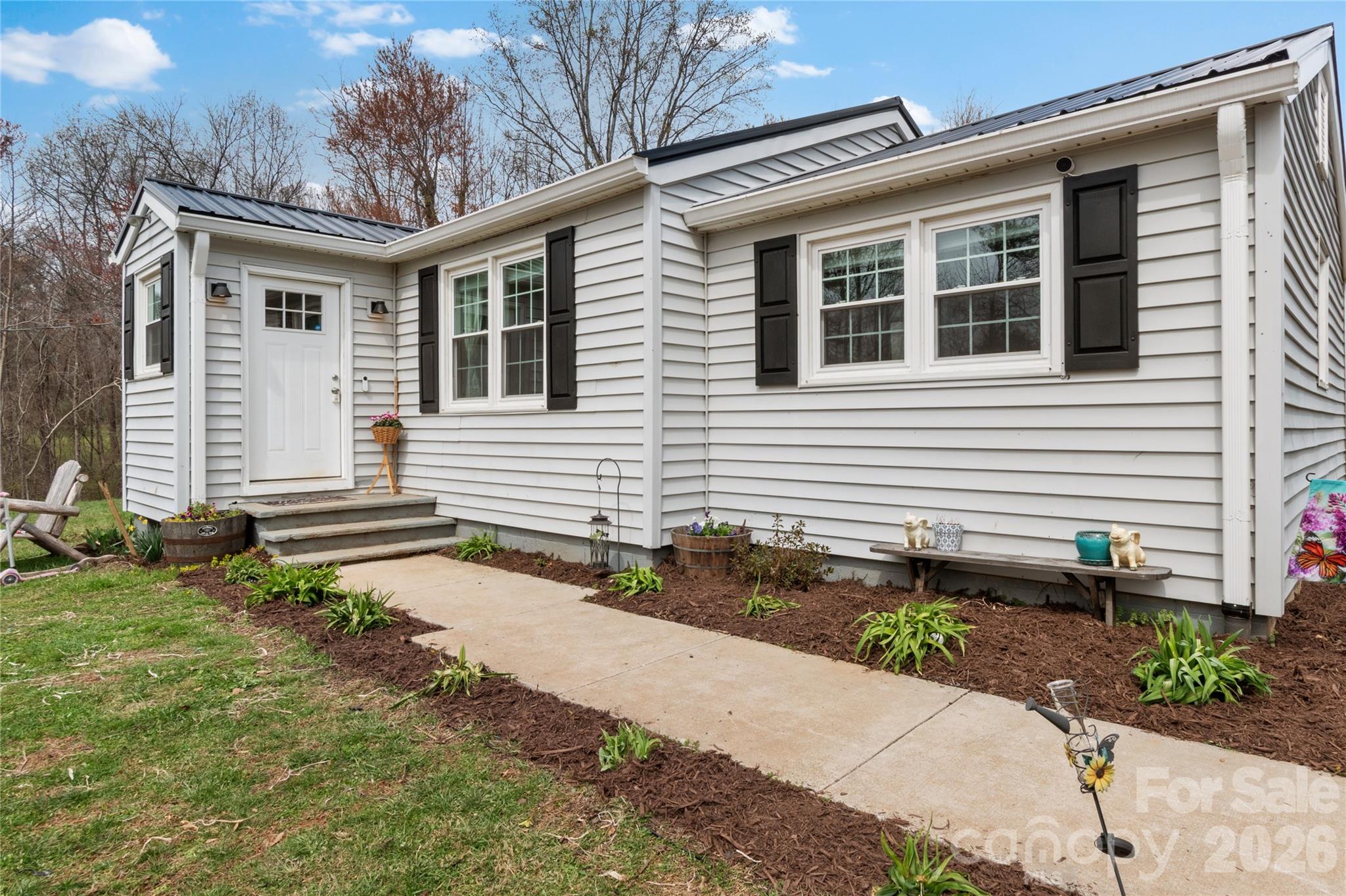 379 Pat Nixon Road State Road, NC 28676 - Photo 9 of 41
