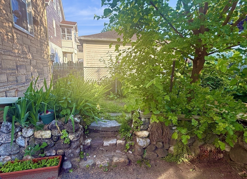 362 Page Boulevard Springfield, MA 01104 - Photo 18 of 19