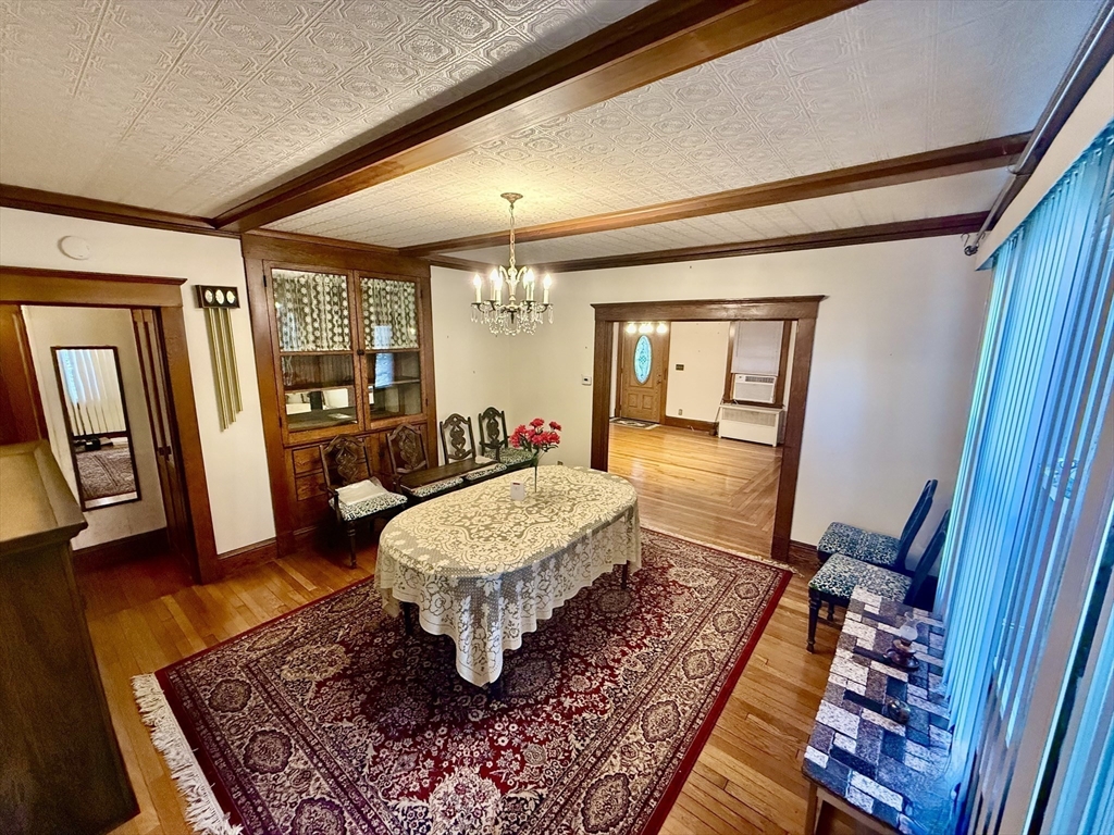 362 Page Boulevard Springfield, MA 01104 - Photo 5 of 19