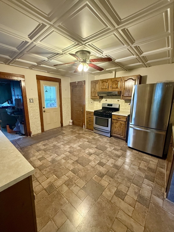 362 Page Boulevard Springfield, MA 01104 - Photo 6 of 19