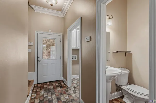 $499,999 | 7681 Amite Church Road, Denham Springs, LA 70706