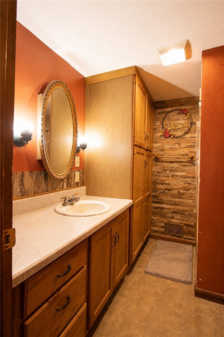 2537 Edwards Road Waterloo, NY 13165 - Photo 23 of 39