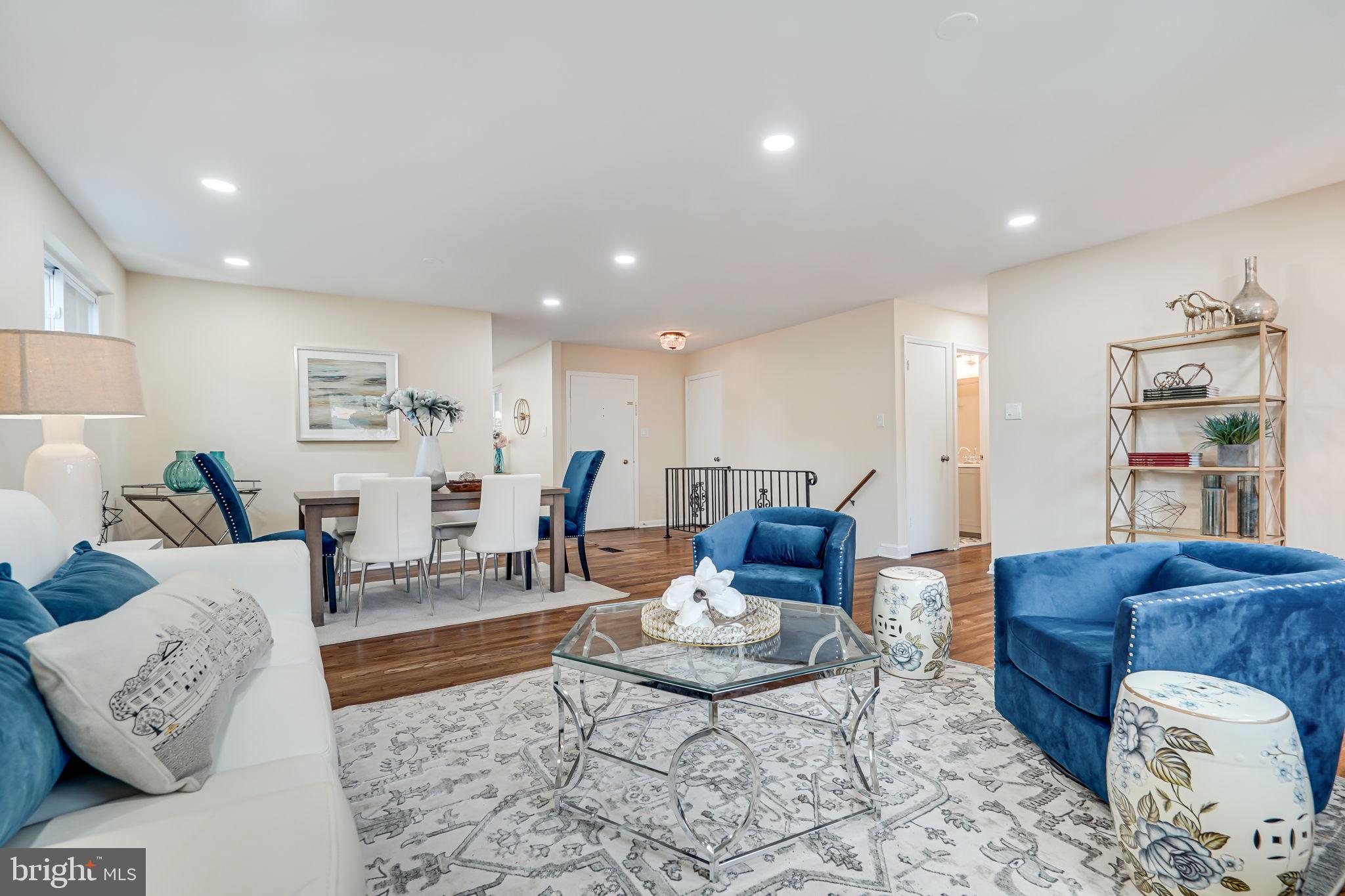 8621 Cromwell Drive Springfield, VA 22151 - Photo 2 of 24 spacious living room