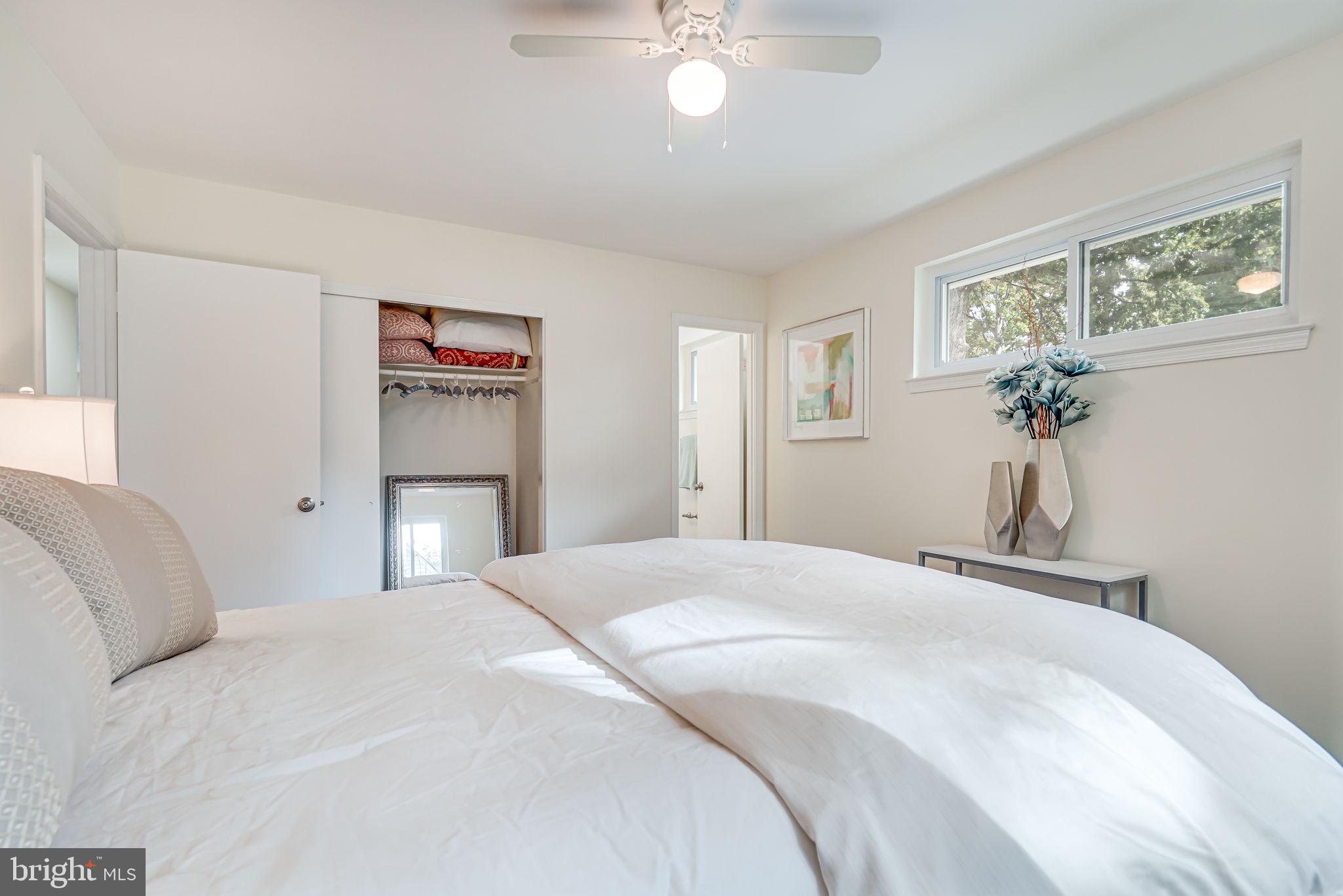 8621 Cromwell Drive Springfield, VA 22151 - Photo 9 of 24 Light filled rooms