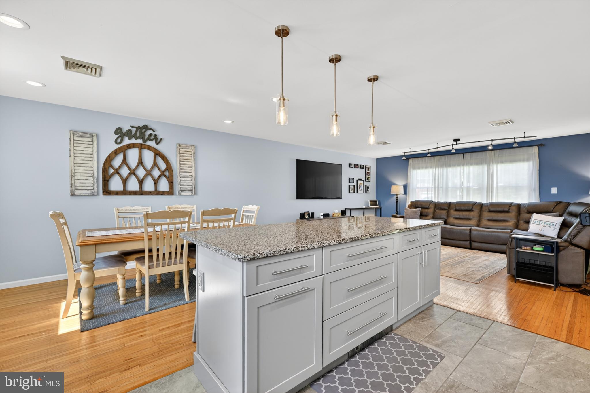 883 Mustang Road Warrington, PA 18976 - Photo 5 of 46 Gallery Image 5
